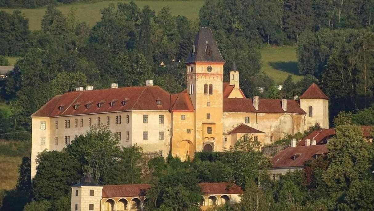 Vila Albrecht Vimperk Buitenkant foto